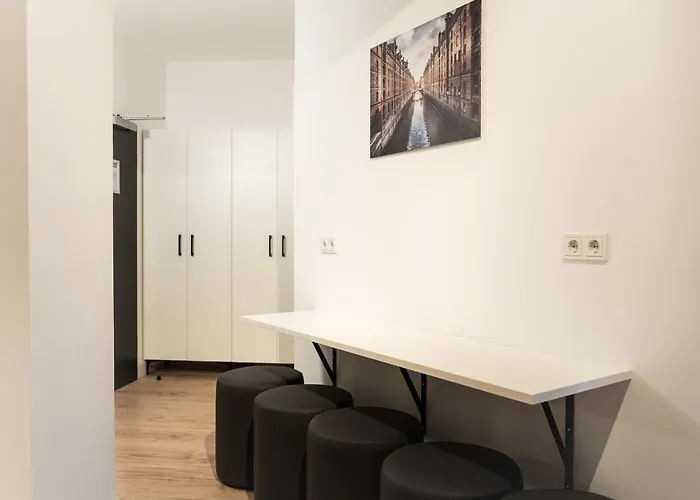 Homaris Altona 3*